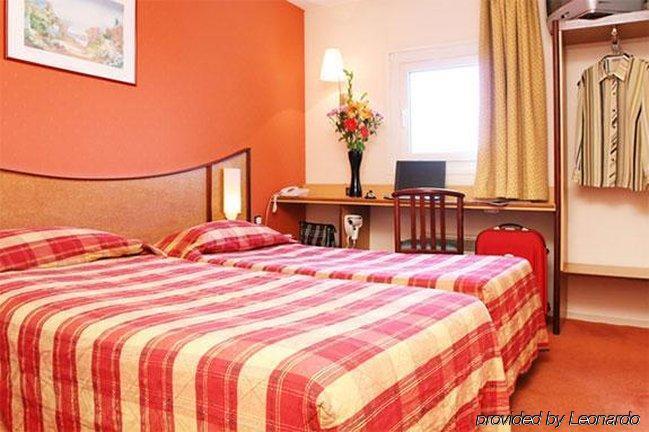 Hotel Ibis Styles Paris Saint Ouen Habitación foto
