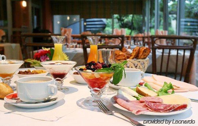Hotel Ibis Styles Paris Saint Ouen Restaurante foto