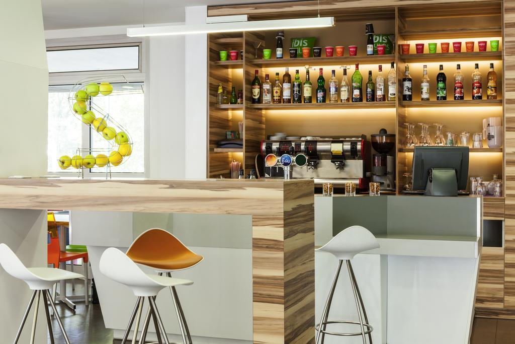 Hotel Ibis Styles Paris Saint Ouen Exterior foto