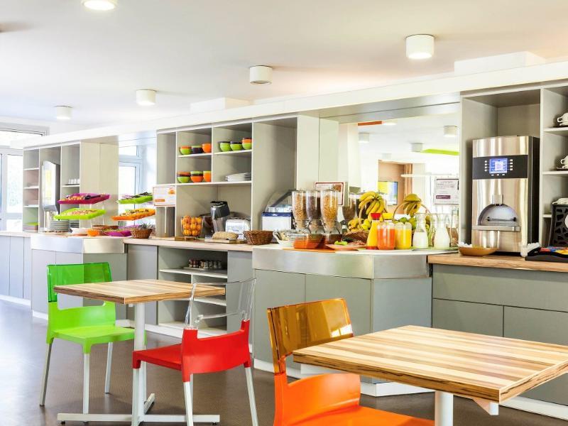 Hotel Ibis Styles Paris Saint Ouen Exterior foto